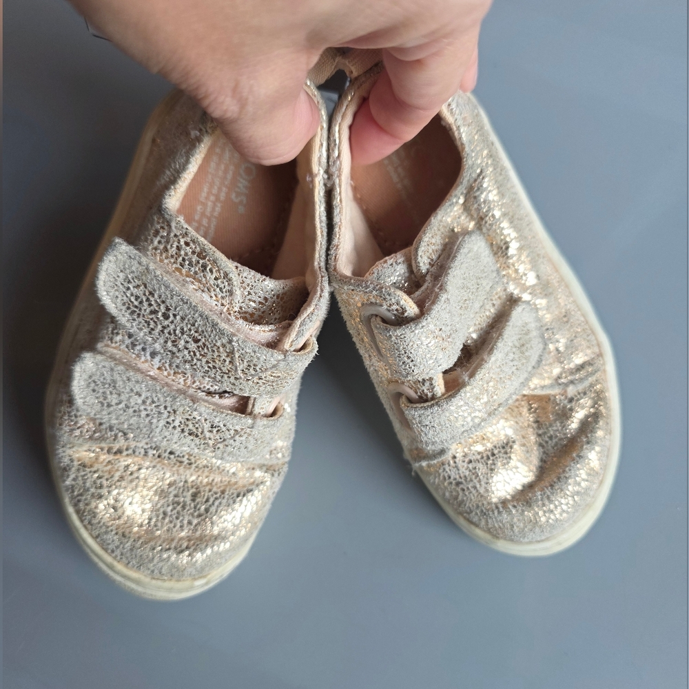 Toms Glittery Gold Kids Sneakers